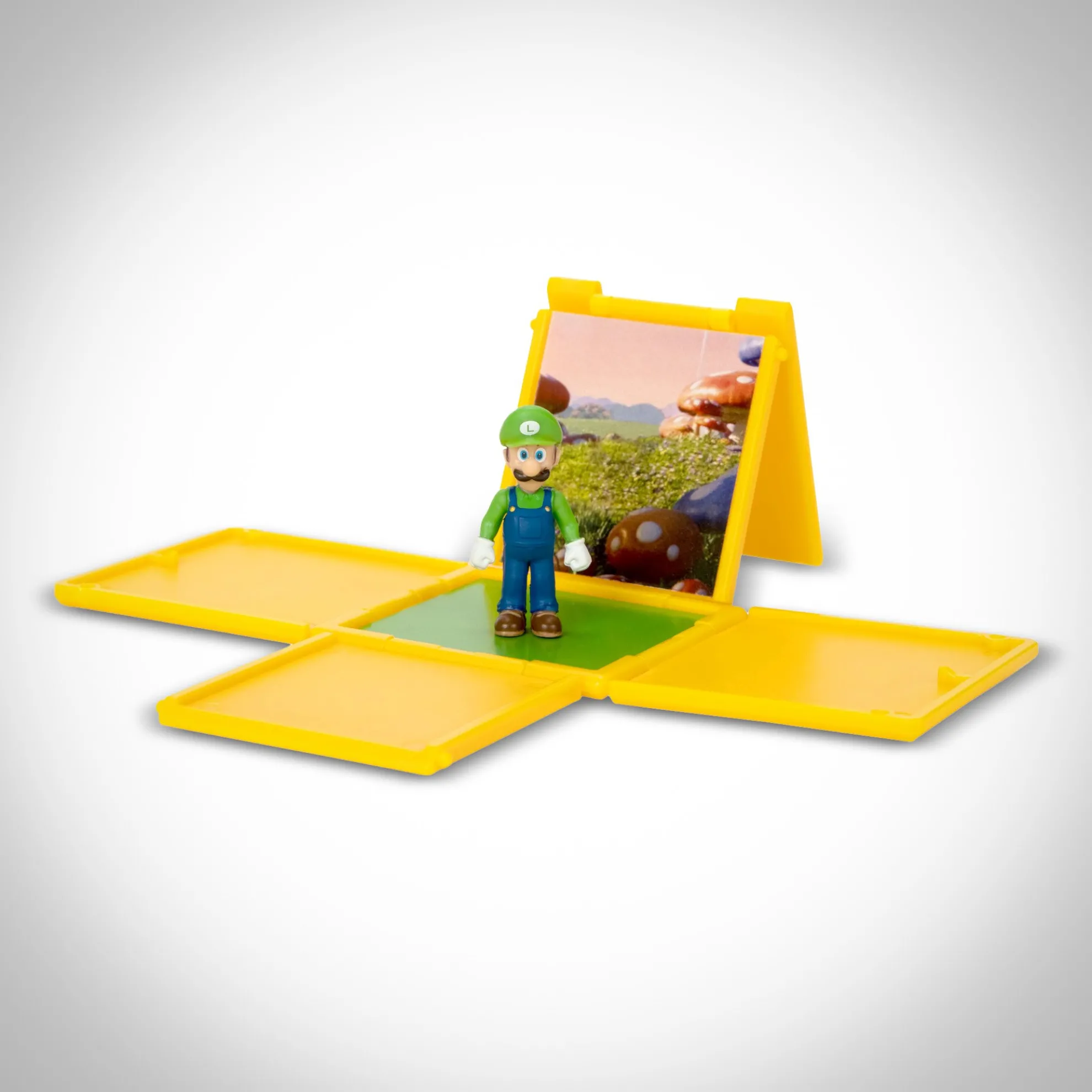 1.25-Inch Luigi Mini Figure With Question Block