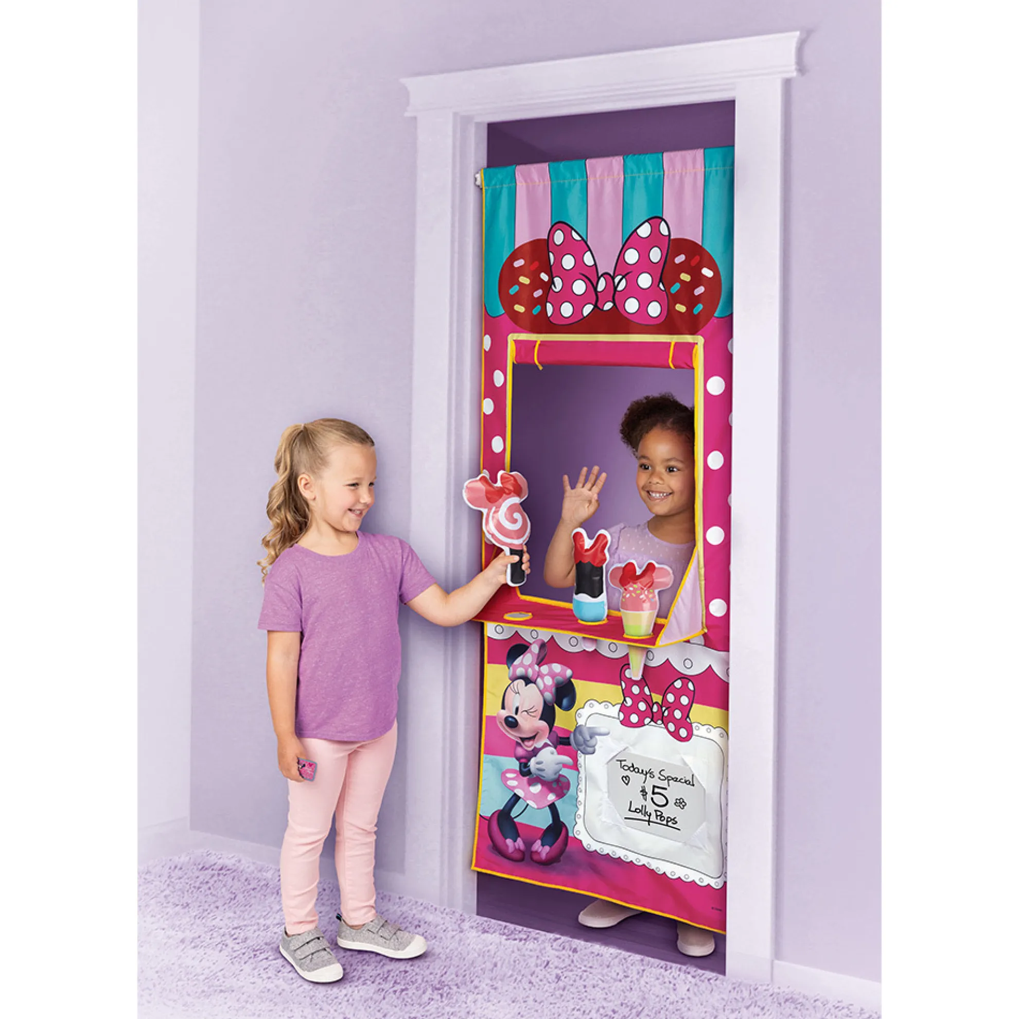 Minnie Mouse Set The Scene Play Space